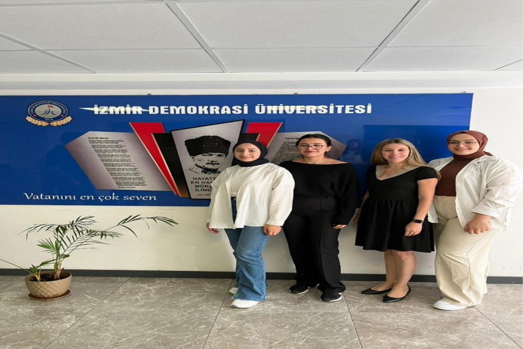 Bir Kamu Üniversitesindeki Öğrencilerin Afetlere İlişkin Bilgi, Tutum ve Davranışlarının Belirlenmesi: İzmir Örneği İsimli Proje TÜBİTAK-2209-A Üniversite Öğrencileri Araştırma Projeleri Destekleme Programı Kapsamında Destek Almaya Hak Kazanmıştır.
